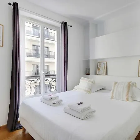 Goodguest- Paris Bail Mobilite * Levallois-Perret